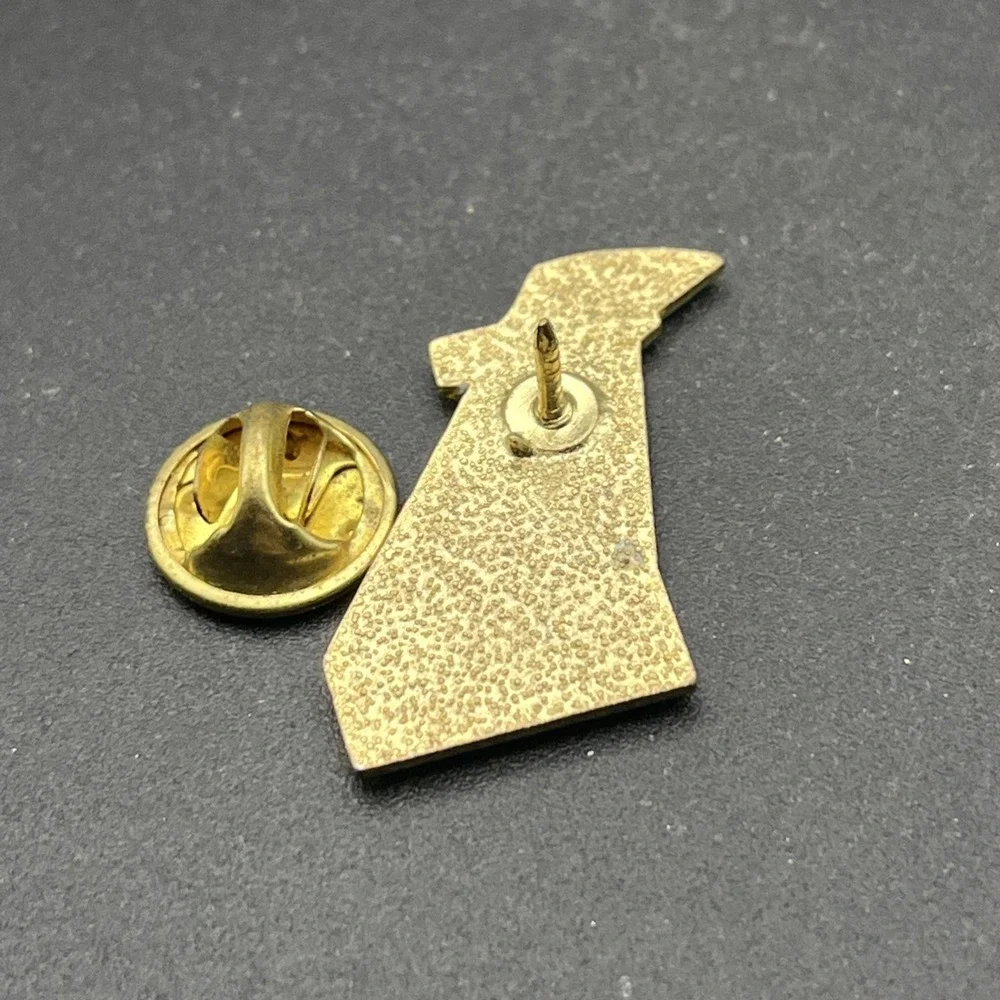 Carnival Conquest Cruise‎ Ship Lapel Hat Pin